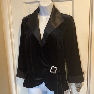 J.R. Nites by Caliendo Black Velvet wrap jacket rhinestone closure size 10